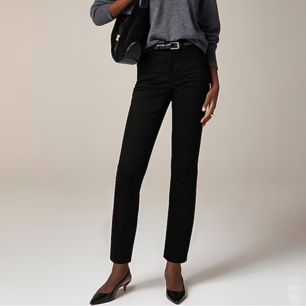J. Crew Petite Curvy Slim Jean in 2003 Super Stretch Black